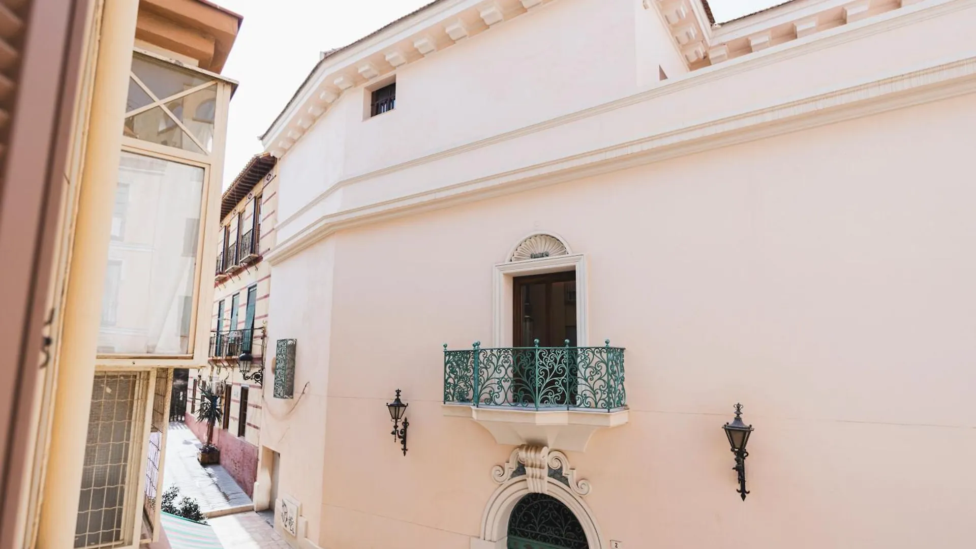 Alcazaba Premium Hostel Malaga 2*,  Spain